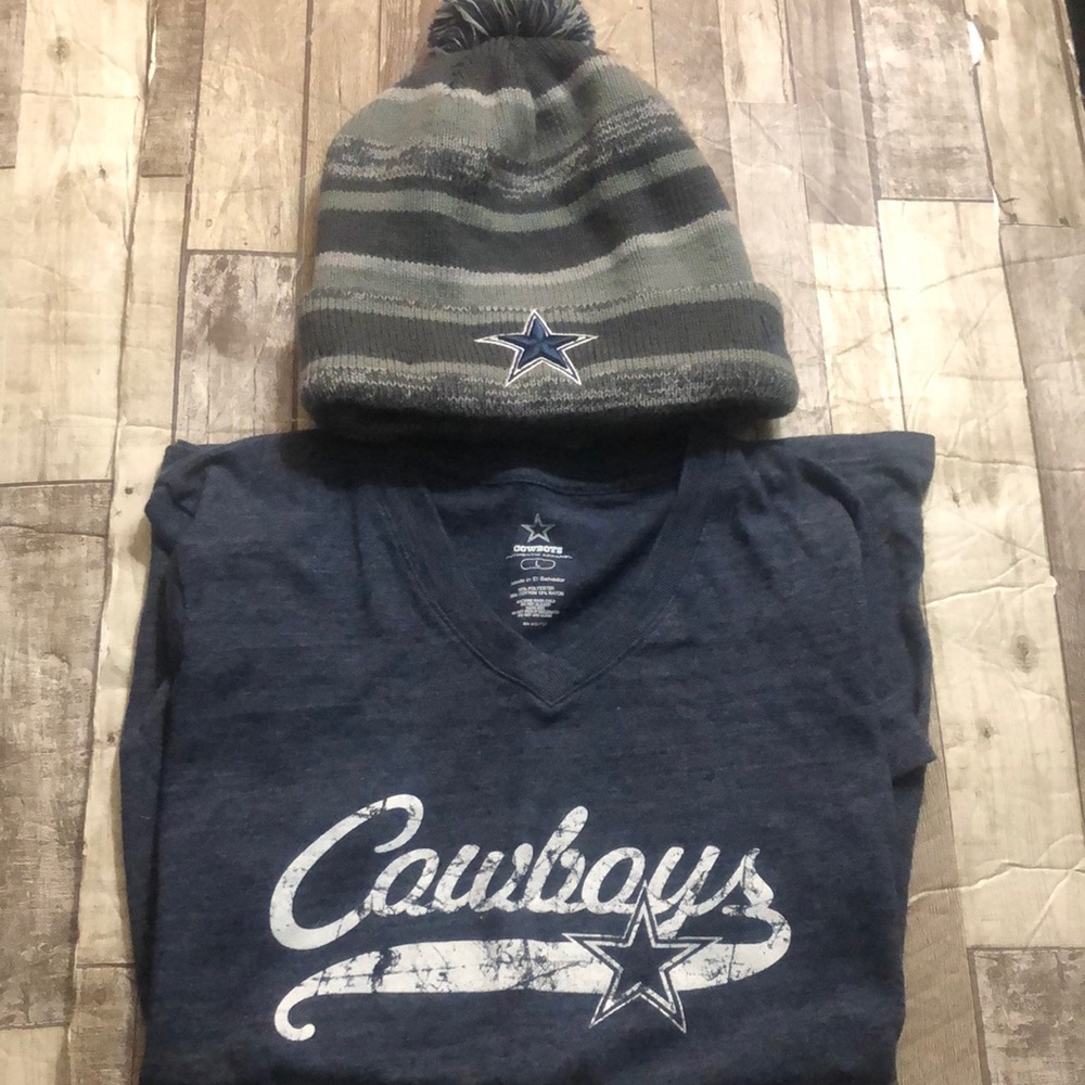 Dallas Cowboys NFL Pom fleece lined beanie and short sleeve top lot